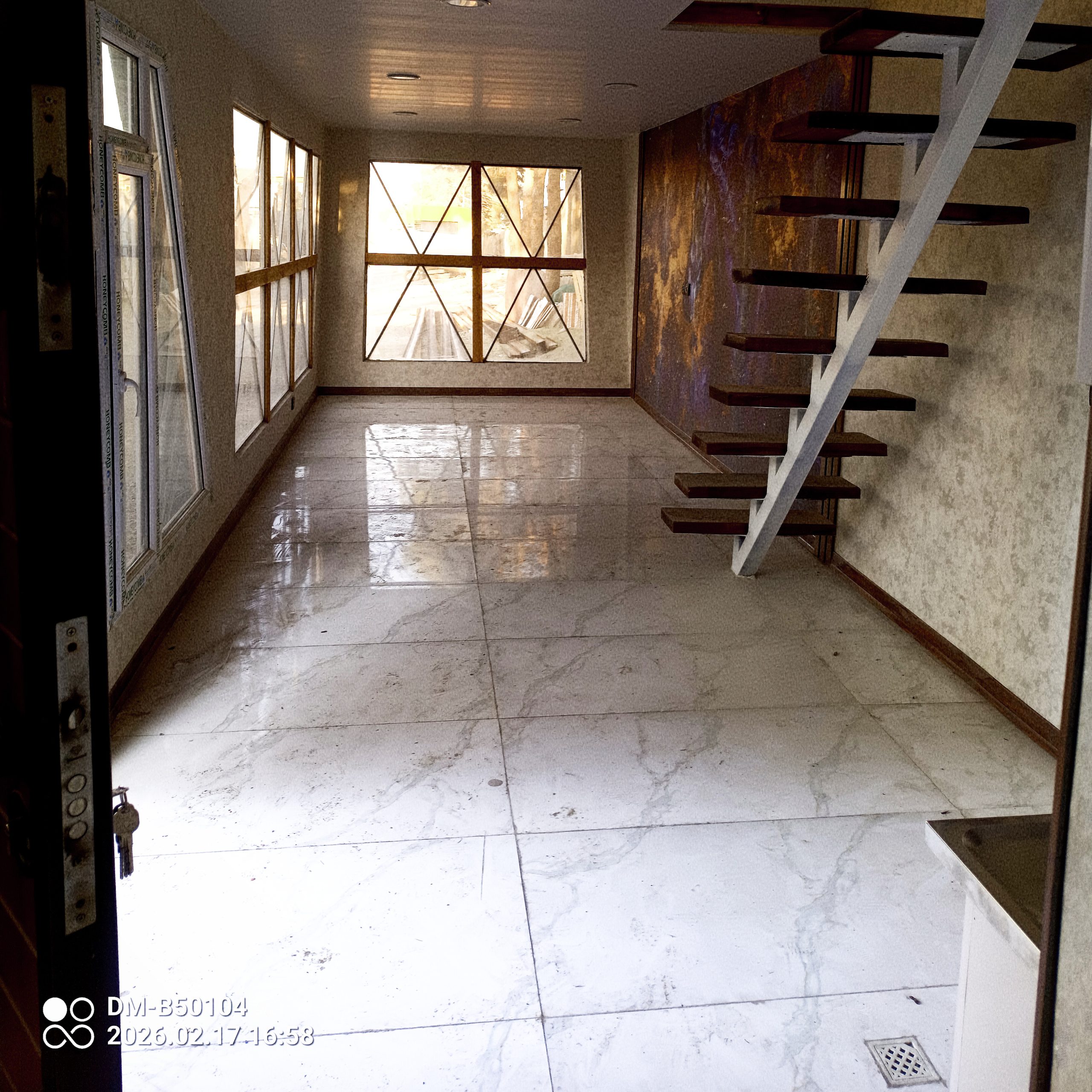 کلبه سوئیسی روف گاردن دار ۵۳متری - تصویر 8
